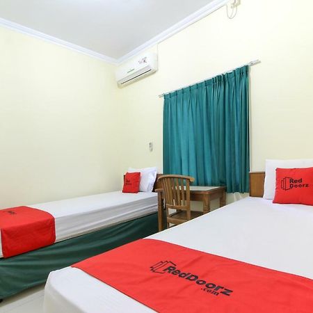Reddoorz Near Rumah Sakit Condong Catur Maguwo Экстерьер фото