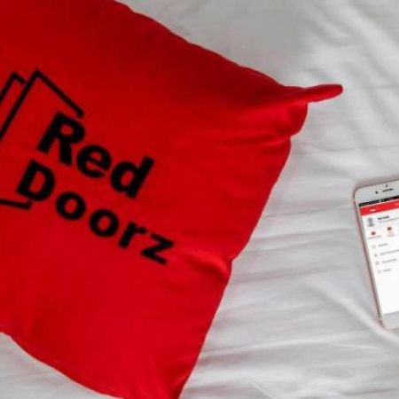 Reddoorz Near Rumah Sakit Condong Catur Maguwo Экстерьер фото