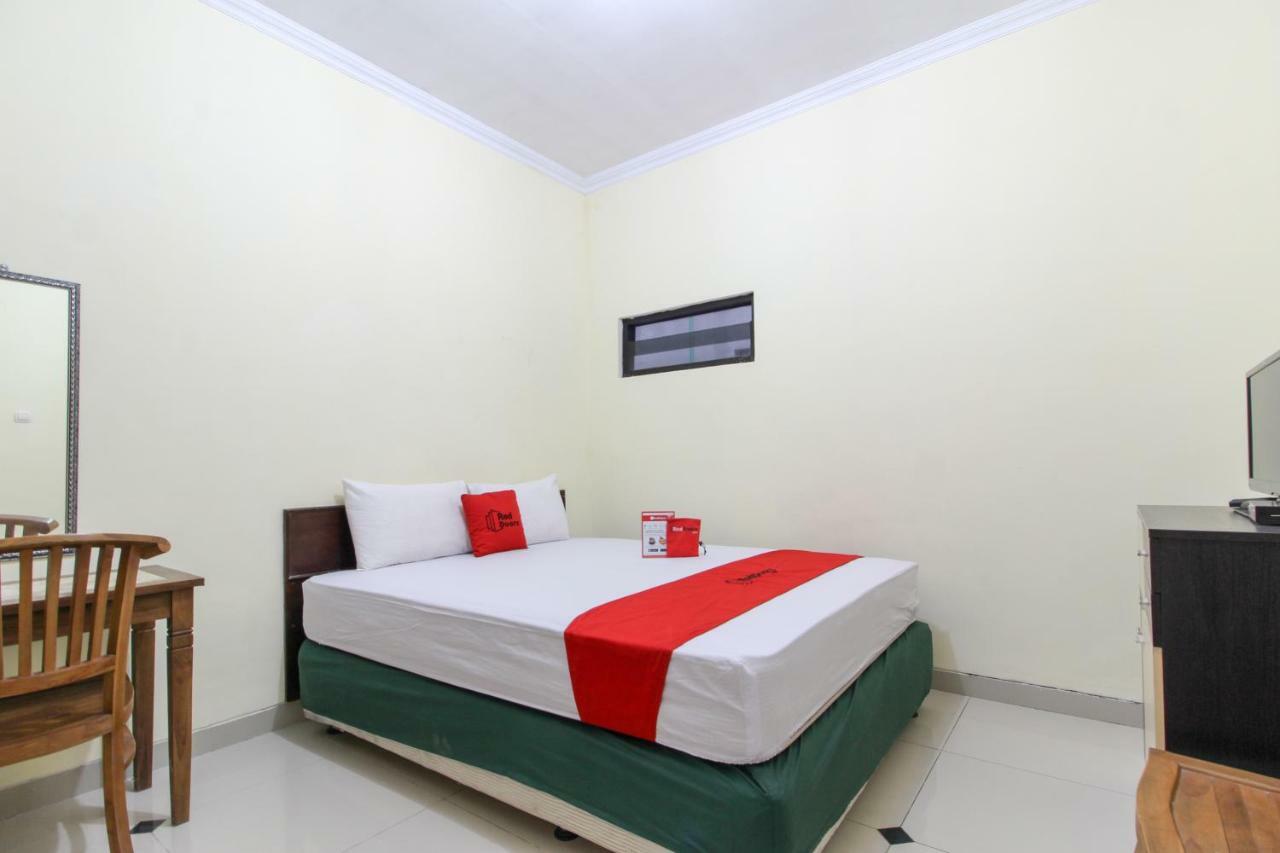 Reddoorz Near Rumah Sakit Condong Catur Maguwo Экстерьер фото